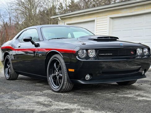 Used 2010 Dodge Challenger R/T w/ Mopar 10 Pkg image 12