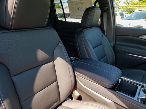 New 2026 Chevrolet Traverse LT w/ Driver Confidence Package image 29