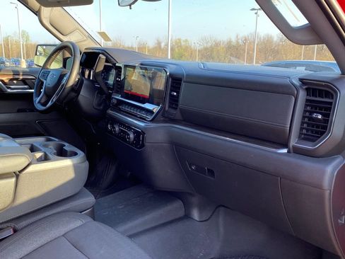 Used 2023 Chevrolet Silverado 1500 RST AWD/4WD image 30