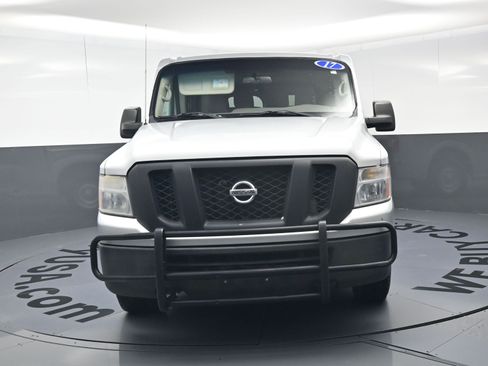 Used 2017 Nissan NV 3500 S w/ Power Package image 5