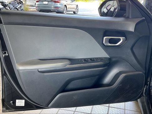Used 2025 Kia K4 FWD image 2