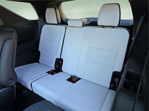 New 2026 Chevrolet Traverse High Country image 13