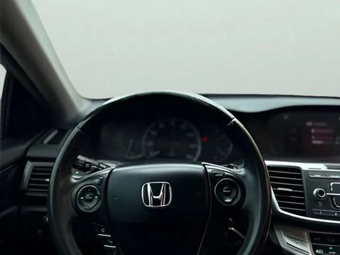 Used 2014 Honda Accord Sport image 27