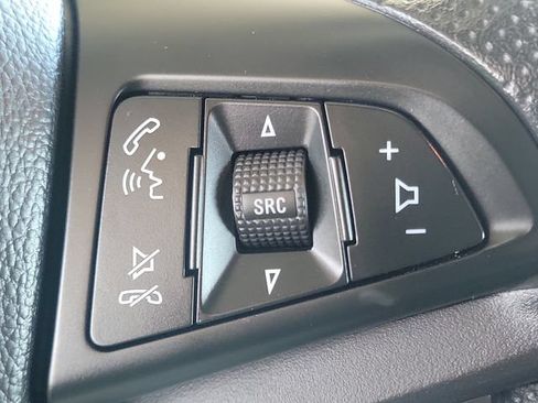 Used 2015 Chevrolet Trax LT w/ LT Sun and Sound Package FWD image 9