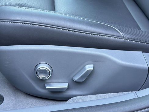 Used 2024 Lucid Air Touring AWD/4WD image 14