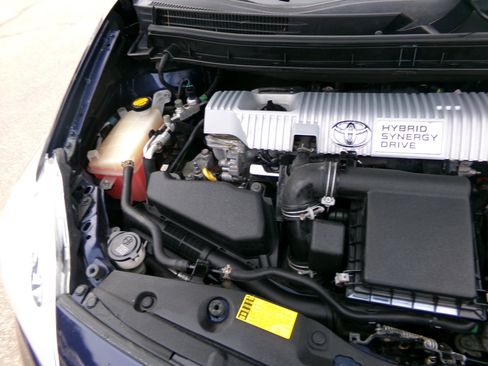 Used 2014 Toyota Prius Three image 26