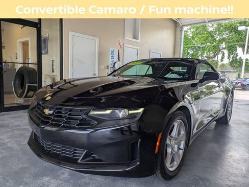 Used 2019 Chevrolet Camaro LT RWD image 8