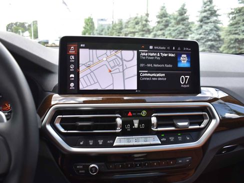 Used 2023 BMW X3 xDrive30i w/ Premium Package w/ZPA AWD/4WD image 22
