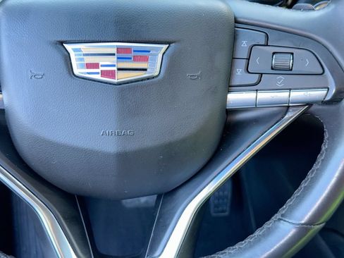 Used 2023 Cadillac XT6 Luxury FWD image 18