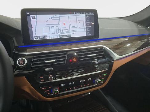 Used 2023 BMW 540i w/ Premium Package RWD image 18