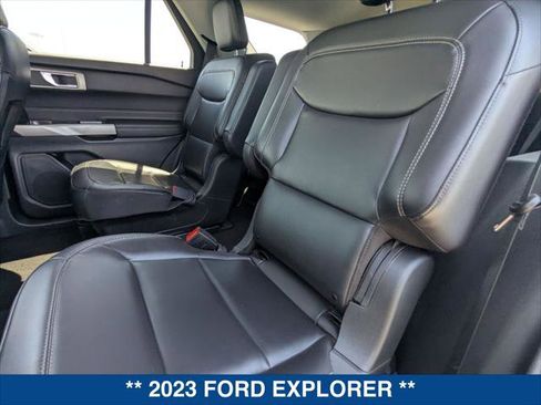 Certified 2023 Ford Explorer XLT w/ Equipment Group 202A RWD image 21