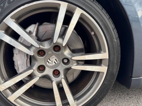 Used 2011 Porsche Panamera 4 image 32