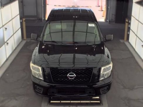 Used 2018 Nissan Titan S w/ S Utility Package RWD image 2