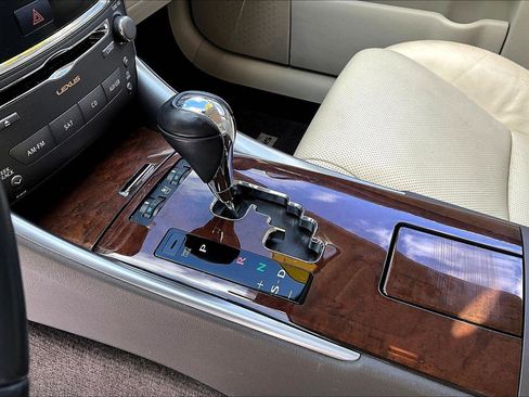 Used 2011 Lexus IS 250 AWD w/ Luxury Plus Value Edition image 18