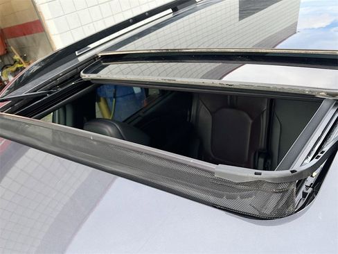 Used 2025 Honda Pilot Black Edition image 23