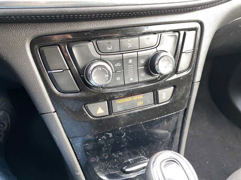 Used 2019 Buick Encore Sport Touring image 22