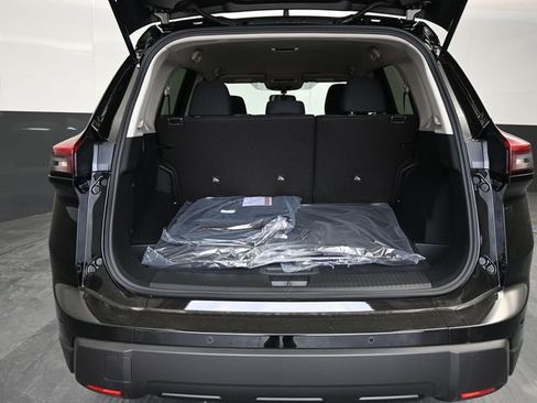 New 2026 Nissan Rogue S image 11