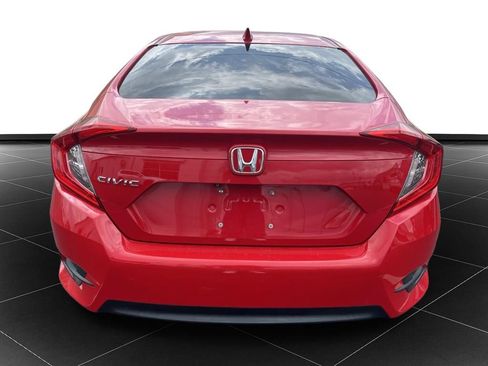 Used 2018 Honda Civic EX image 4