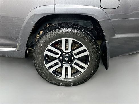 Used 2014 Toyota 4Runner Limited image 32