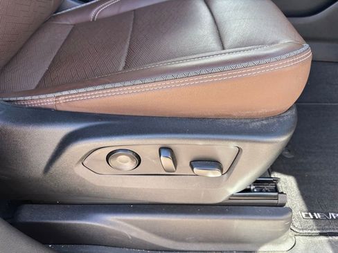 Used 2023 Chevrolet Tahoe High Country AWD/4WD image 40