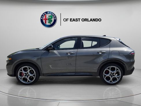 Used 2024 Alfa Romeo Tonale Veloce AWD/4WD image 4