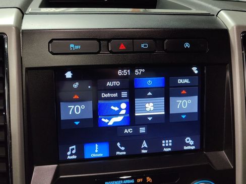 Used 2018 Ford F150 Lariat w/ Equipment Group 502A Luxury AWD/4WD image 47