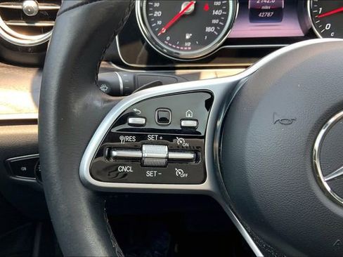 Used 2019 Mercedes-Benz E 300 4MATIC image 20