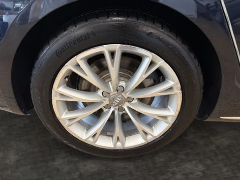 Used 2011 Audi A8 4.2 AWD/4WD image 40