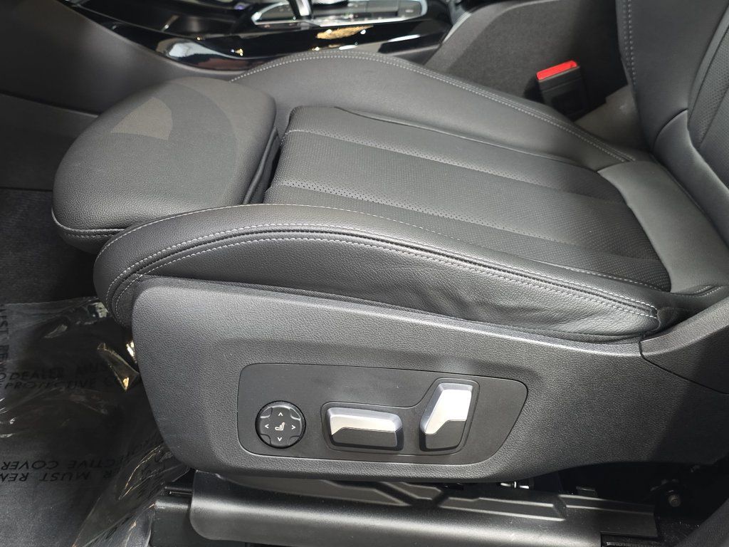 Used 2023 BMW X3 sDrive30i w/ M Sport Package RWD image 28