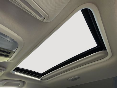 Used 2023 Subaru Crosstrek 2.0i Premium image 22