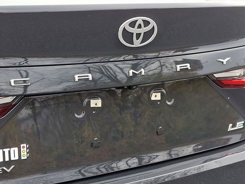 Used 2025 Toyota Camry LE image 31