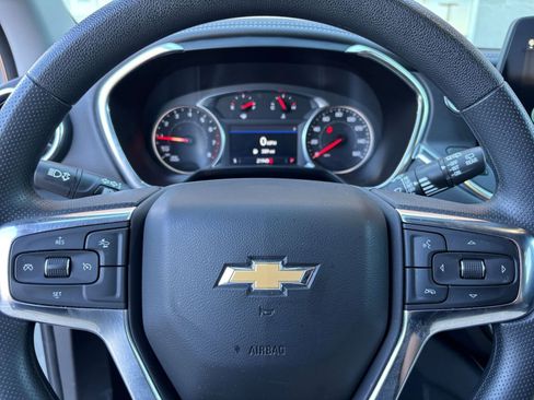 Used 2025 Chevrolet Blazer LT image 28