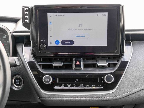 Used 2024 Toyota Corolla SE w/ SE Package FWD image 14