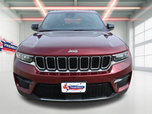 New 2026 Jeep Grand Cherokee Laredo image 6