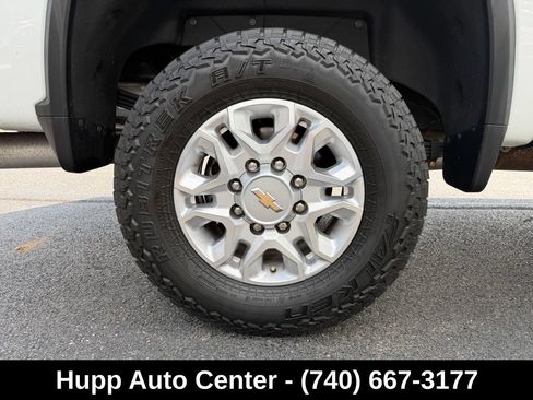 Used 2022 Chevrolet Silverado 2500 LT w/ Convenience Package AWD/4WD image 16
