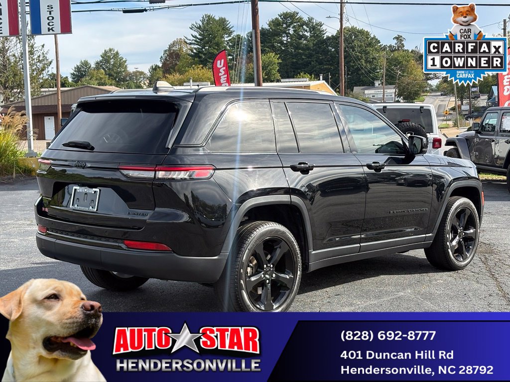Used 2023 Jeep Grand Cherokee Limited w/ Black Appearance Package AWD/4WD image 3