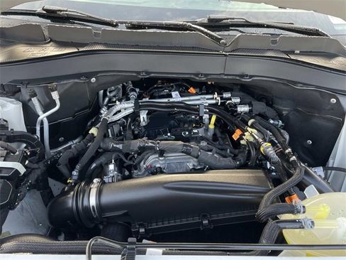 Certified 2025 Ford Explorer Active image 37