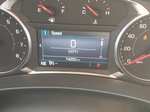 Certified 2024 GMC Terrain SLE w/ Driver Convenience Package FWD image 20