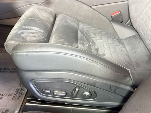 Used 2022 Audi e-tron GT Premium Plus AWD/4WD image 18