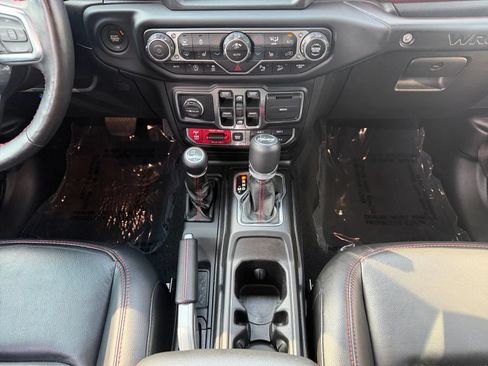 Used 2019 Jeep Wrangler Unlimited Rubicon AWD/4WD image 18