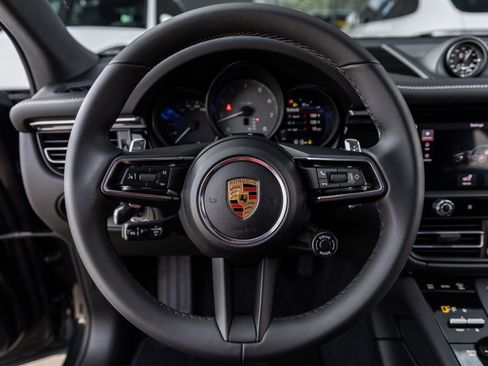 New 2026 Porsche Macan S image 27