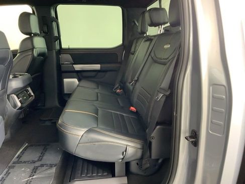 Used 2024 Ford F350 Platinum w/ FX4 Off-Road Package image 33