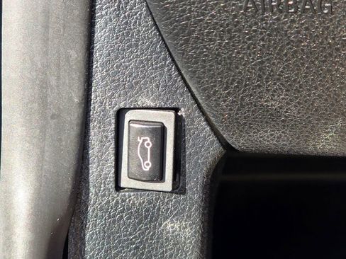 Used 2015 BMW 228i Convertible image 25