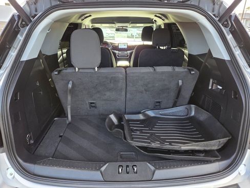 Certified 2022 Ford Explorer XLT image 14