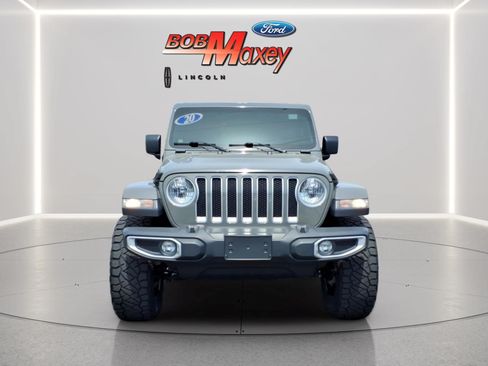 Used 2020 Jeep Wrangler Unlimited Sahara AWD/4WD image 2