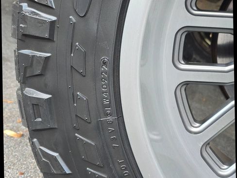 Used 2019 Ford F250 Platinum w/ Platinum Ultimate Package AWD/4WD image 46