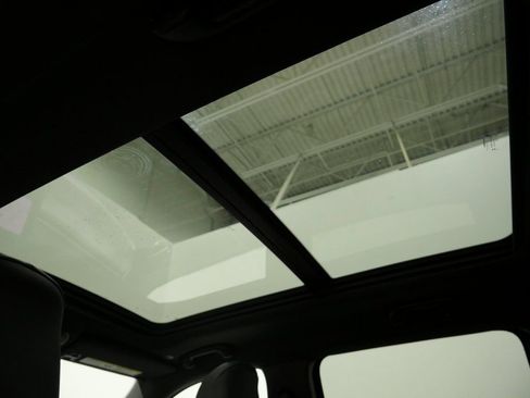 New 2026 Jeep Compass Limited w/ Sun, Sound & Navigation Group image 4