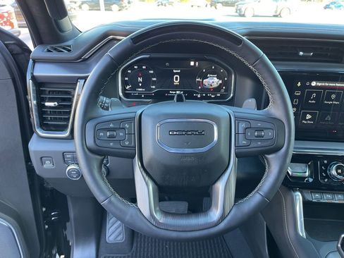 Used 2025 GMC Sierra 1500 Denali Ultimate AWD/4WD image 17