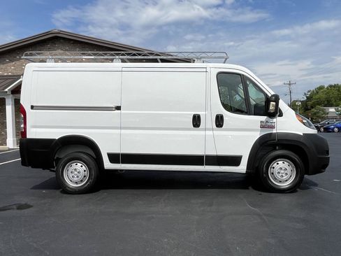 Used 2021 RAM ProMaster 2500 w/ Convenience Group FWD image 23