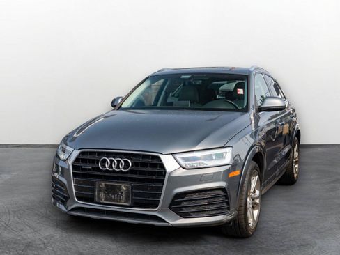 Used 2017 Audi Q3 2.0T Prestige AWD/4WD image 3